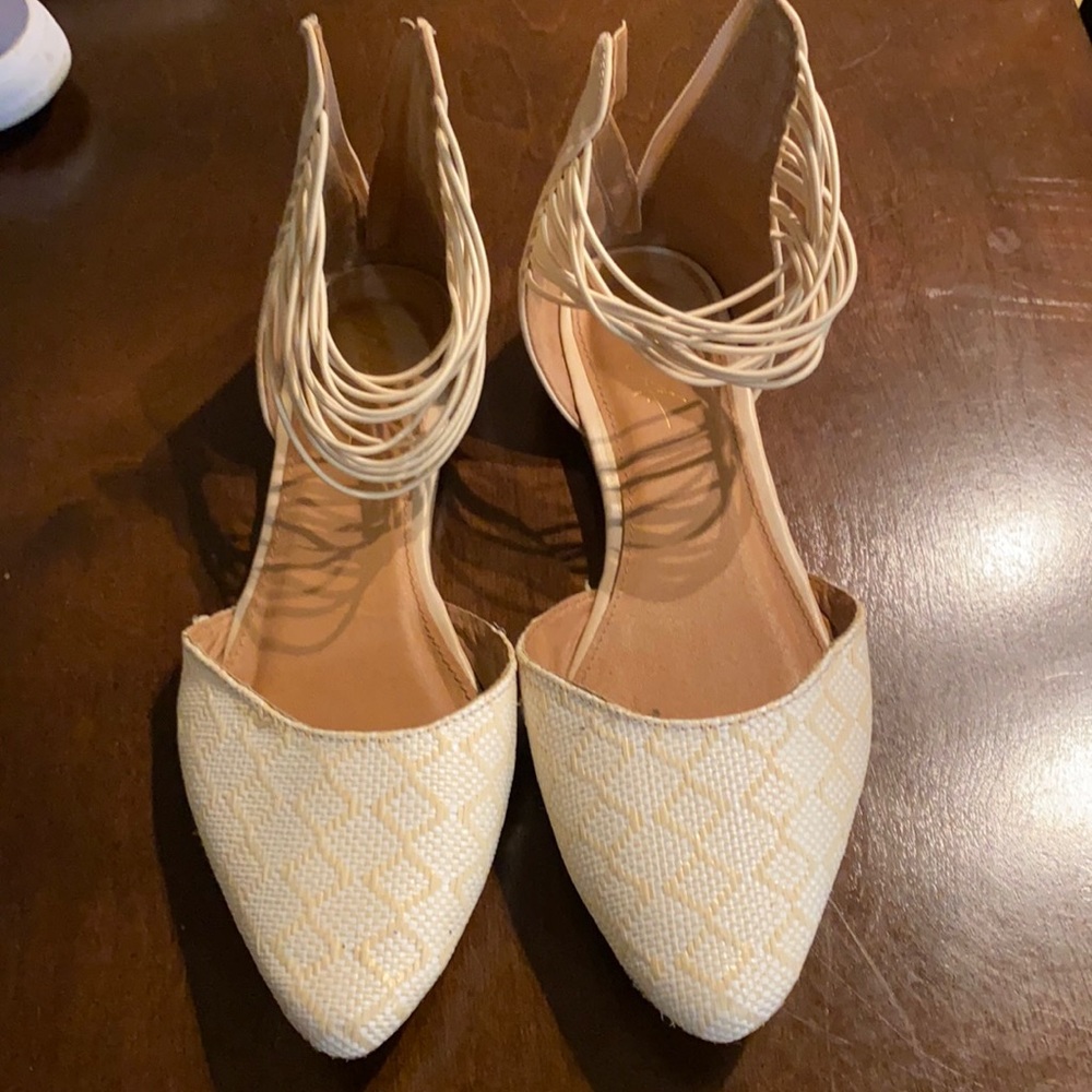 Zip up flats